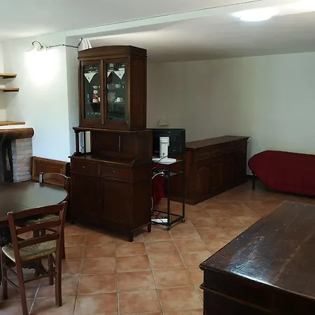 度假居 Parte Di Casa Con Giardino E Piscina 彼得拉桑塔